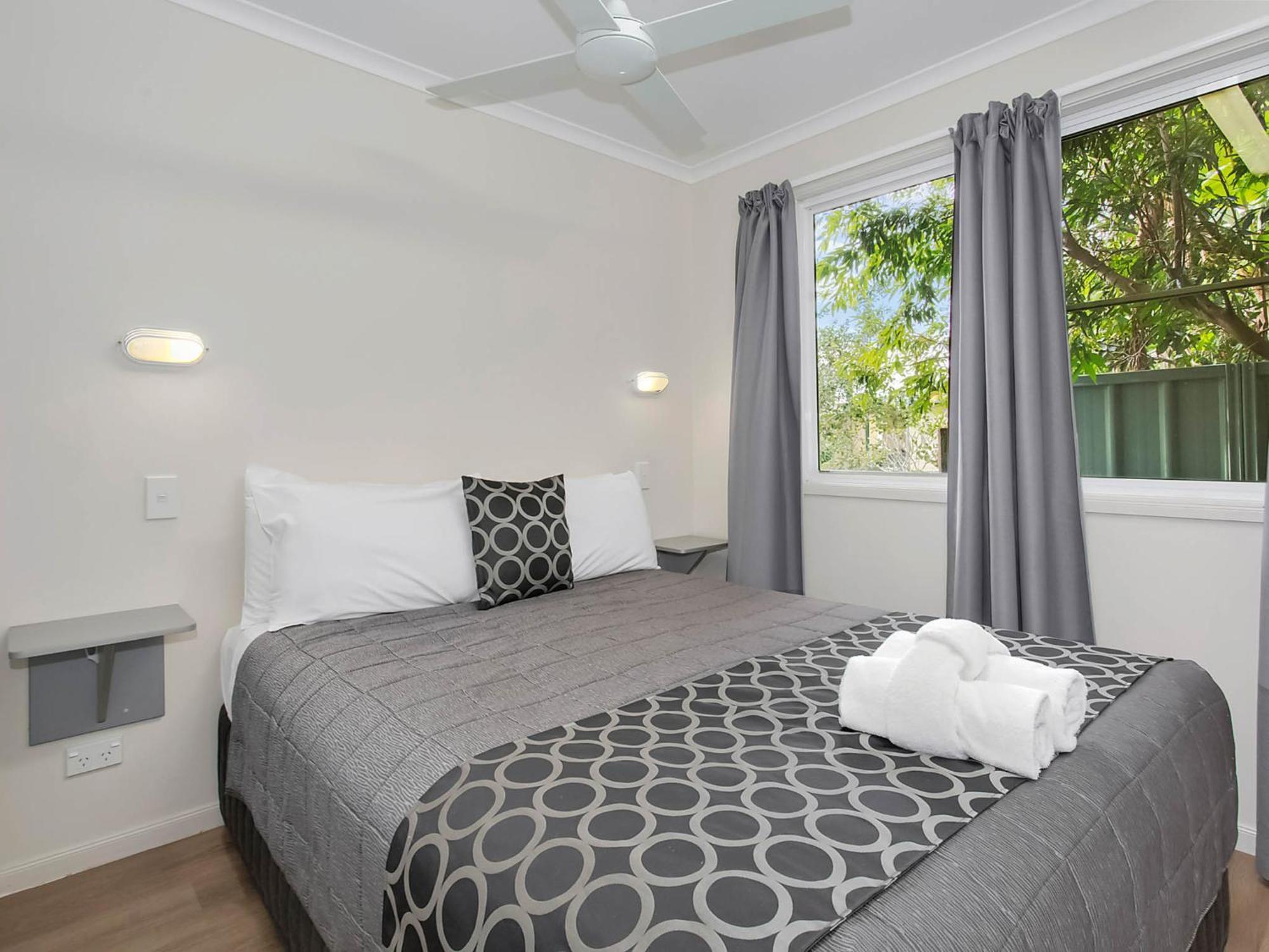 Jacaranda Holiday Park نورث هيفن المظهر الخارجي الصورة